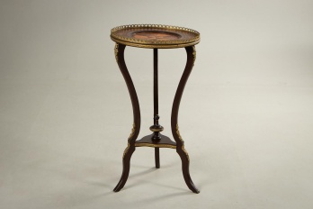 Антикварная подставка с интарсиями и бронзовой отделкой код. RM4103755