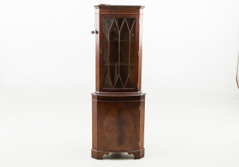 Старинный угловой посудный шкаф код. RM31367