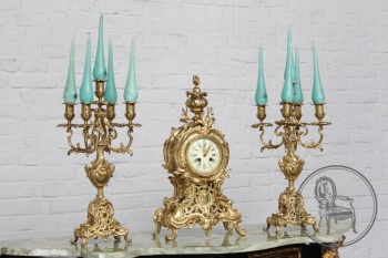 Старинные бронзовые часы с канделябрами код. BE4109154