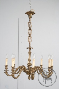 картинка Старинная люстра из бронзы в стиле Людовика XV салоне старинных вещей "Шебби" являющийся официальным дистрибьютором в России и Беларуси