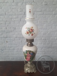 Старинная настольная лампа со стеклянным плафоном код. BE4165185