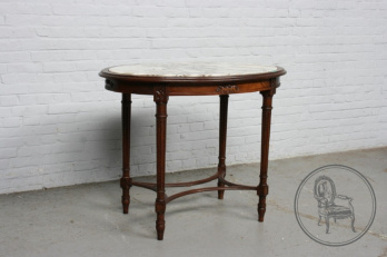 Антикварный столик код. BE7318