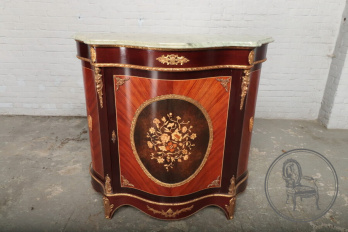 Старинный комод код. BE51920