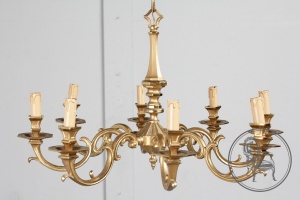 картинка Антикварная люстра из бронзы на 8 рожков салоне старинных вещей "Шебби" являющийся официальным дистрибьютором в России и Беларуси