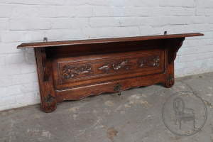 картинка Антикварная вешалка салоне старинных вещей "Шебби" являющийся официальным дистрибьютором в России и Беларуси