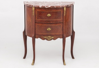 Старинный комод с бронзовыми декоративными накладками код. RM4100724