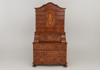 Cтаринный секретер код. RM54466