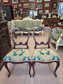 Старинные резные стулья (2 шт.) в обивке из жаккарда код.&nbsp;FN13