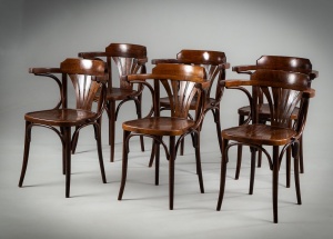 картинка Старинные венские стулья (6 шт.) из дерева темного оттенка с изогнутой спинкой салоне старинных вещей "Шебби" являющийся официальным дистрибьютором в России и Беларуси