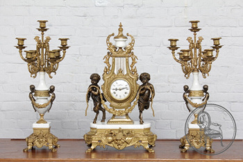 Старинные каминные часы с херувимами, с канделябрами (2 шт.) из бронзы и оникса код. BE72068