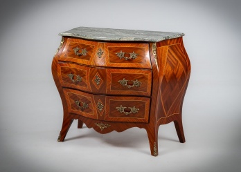 Старинный комод с маркетри и мрамором код. RM4161591