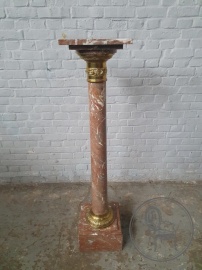 Антикварный мраморный постамент в виде колонны код. BE4137672