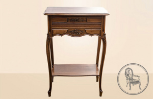картинка Антикварный ночной столик салоне старинных вещей "Шебби" являющийся официальным дистрибьютором в России и Беларуси