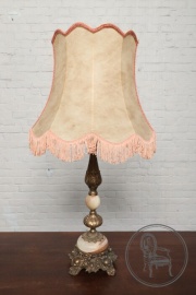 Старинная настольная лампа из бронзы и оникса код. BE107233