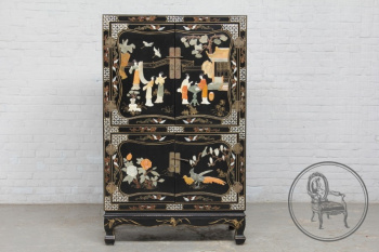 Старинный комод код. BE6186