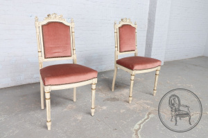 картинка Антикварные стулья (2 шт.) салоне старинных вещей "Шебби" являющийся официальным дистрибьютором в России и Беларуси