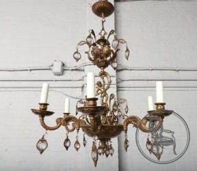 Старинная бронзовая люстра в стиле Людовика XV, украшенная стеклянными подвесками код. BE4166002